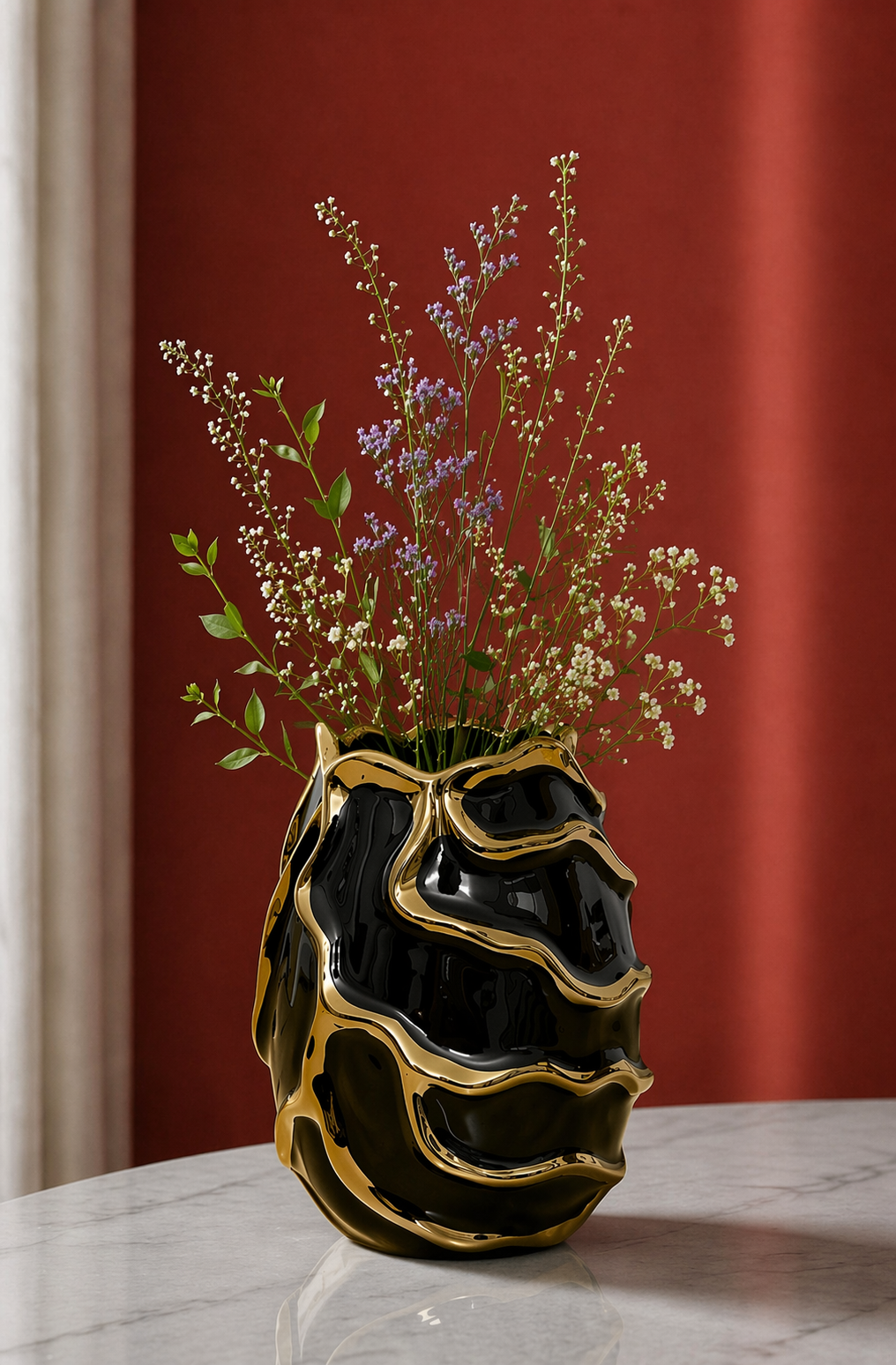 Midnight Relic black ceramic vase with gold detail by Elunne — shot 1